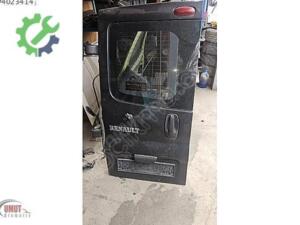 Renault Trafic sol arka bagaj kapağı