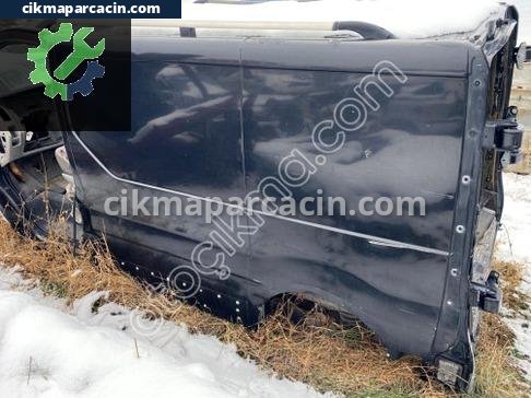 Renault Trafic Yan Saç Çamurluk çıkma parça