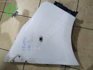Renault Trafic Sol Ön Çamurluk Çıkma