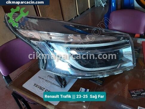 Renault Trafic Sağ Ön Far çıkma parça