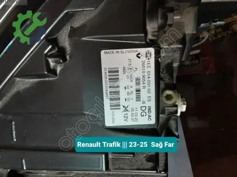 Renault Trafic Sağ Ön Far 23-25 çıkma parça