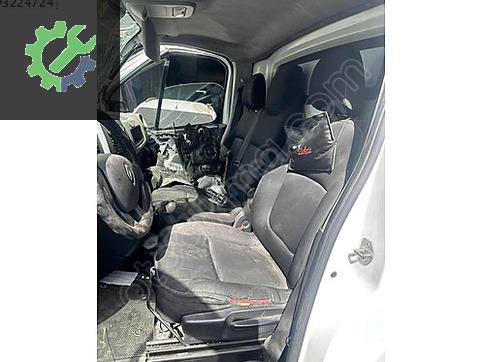 Renault Trafic Bagaj Rafı çıkma parça