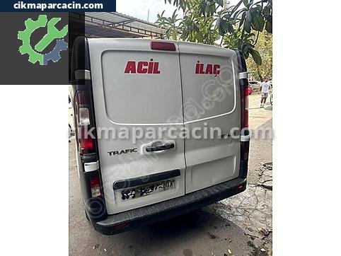 Renault Trafic Sağ Bagaj çıkma parça