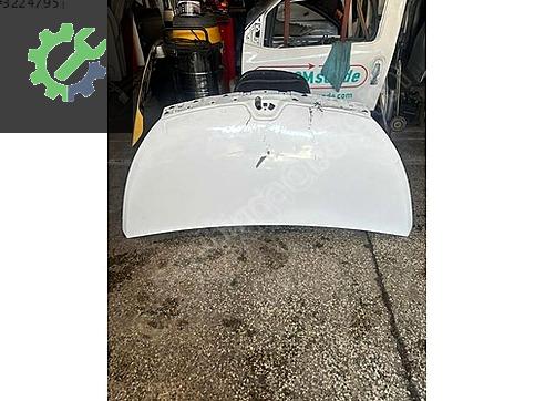 Renault Trafic Kaput çıkma parça