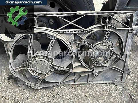 Renault Trafic Radyatör çıkma parça