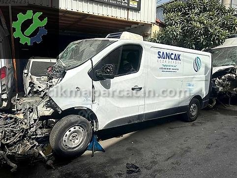 Renault Trafic Radyatör çıkma parça