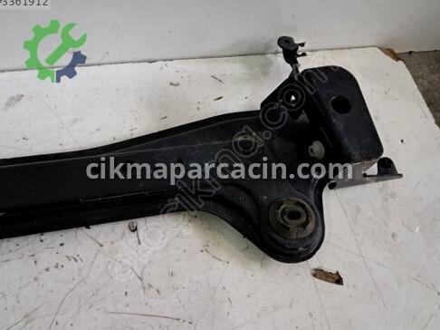 Renault Megane Radyatör 625301229R çıkma parça