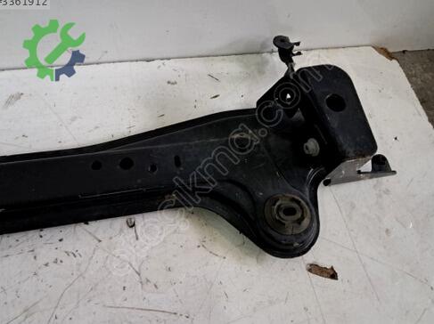 Renault Megane Radyatör 625301229R çıkma parça