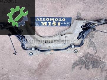 Renault Clio Ön Travers çıkma parça