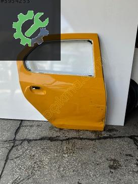Renault Clio Sağ Arka Kapı çıkma parça