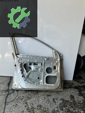 Renault R 19 Sol Ön Kapı çıkma parça