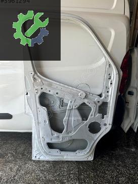 Renault Master Sol Ön Kapı çıkma parça
