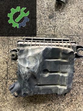 Renault Trafic Hava Filtresi Kutusu çıkma parça