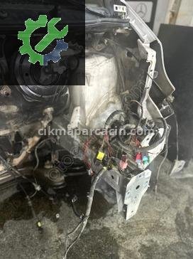 Renault Trafic Travers çıkma parça