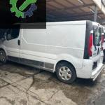 Reno trafic sol ön kapı dolu hatasız
