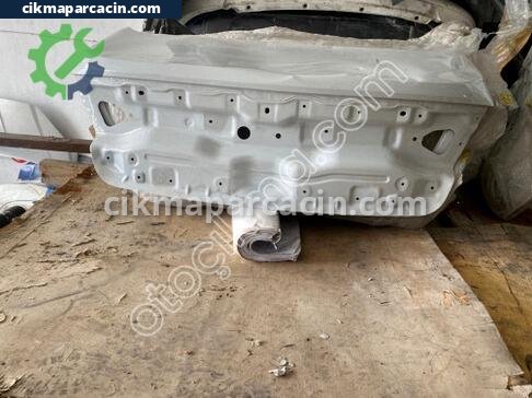 Renault Megane Bagaj Kapağı çıkma parça