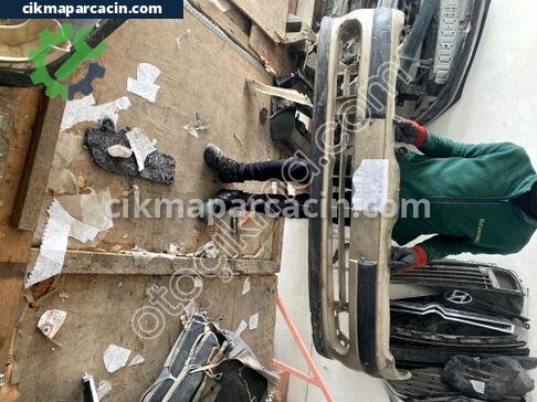 Renault Megane Ön Tampon çıkma parça
