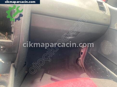 Renault Megane Torpido Kapağı çıkma parça