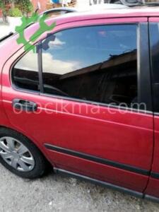 Rover 416 Sağ Arka Kapı Çıtası hatasız orjinal çıkma