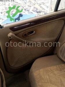 Rover 416 sağ arka kapı döşemesi hatasız orjinal çıkma