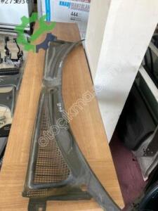 Saab 9.3 ön cam. Izgarası