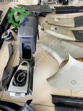 Saab 9-3 Konsol çıkma parça