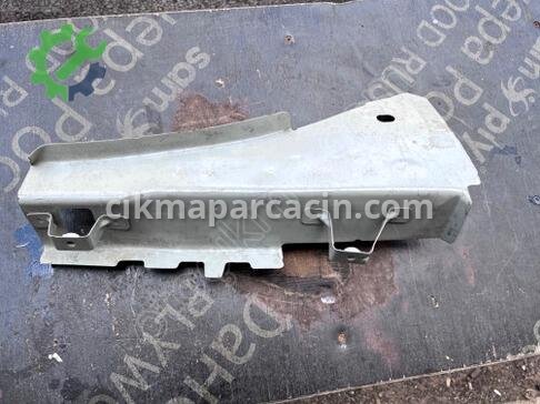 Volkswagen Jetta Çamurluk Sacı 5C6810136 çıkma parça