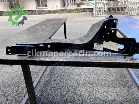 Volkswagen Jetta Ön Panel 1K0804106D çıkma parça