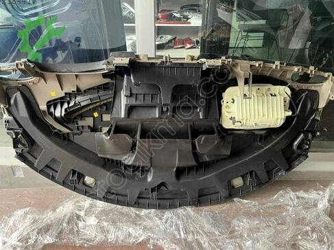 Renault Scenic Torpido çıkma parça