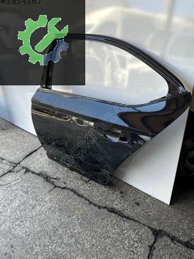 Skoda Superb Sol Arka Kapı çıkma parça