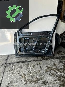 Skoda Superb Sağ Ön Kapı çıkma parça