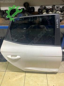 Audi A4 Sağ Arka Kapı çıkma parça