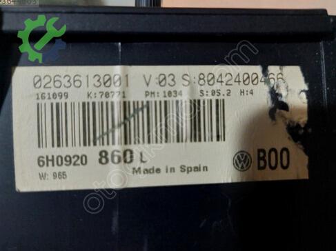 Seat Arona Km Saati 6H0920860L çıkma parça