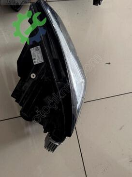 Seat Ateca Sağ Ön Far çıkma parça