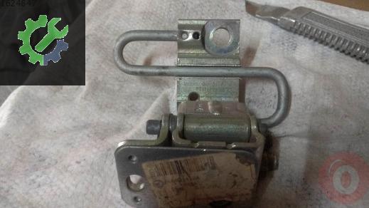Seat Cordoba Kapı Menteşesi 6L0831412 çıkma parça