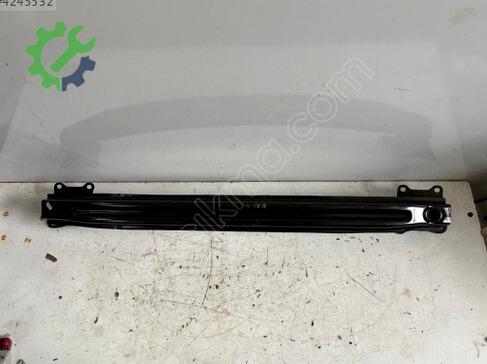 Seat Leon Arka Tampon Demiri çıkma parça