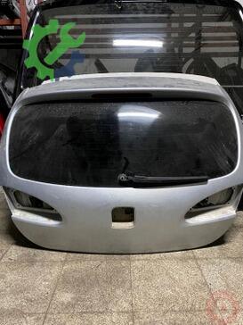 Seat Leon Bagaj Kapağı çıkma parça