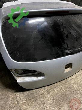 Seat Leon Bagaj Kapağı çıkma parça