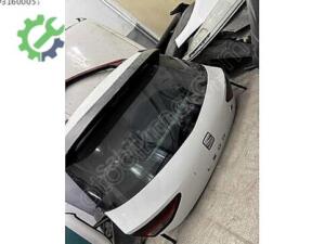 Seat Leon Bagaj Kapağı Hatasız Çıkma Orijinal