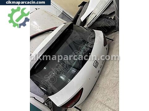 Seat Leon Bagaj Kapağı çıkma parça
