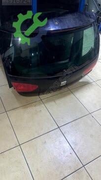 Seat Leon Bagaj çıkma parça