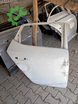 Seat Leon Sağ Arka Kapı çıkma parça