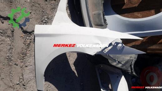 Seat Leon Sağ Ön Çamurluk çıkma parça