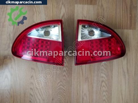 Seat Leon Sağ Arka Stop çıkma parça
