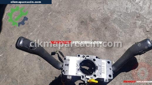 Seat Leon Sinyal Kolu çıkma parça