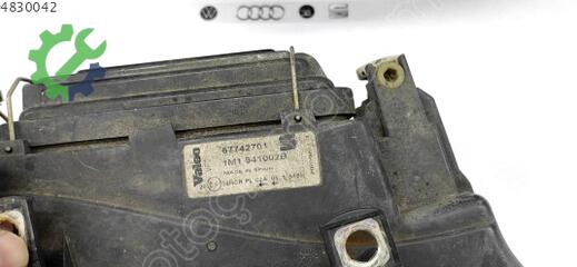 Seat Toledo Sağ Ön Far 1M1941016 çıkma parça