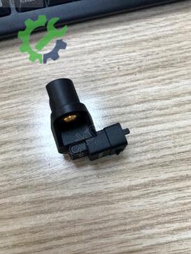 Hyundai Accent Eksantrik Sensörü 39300-27000 çıkma parça