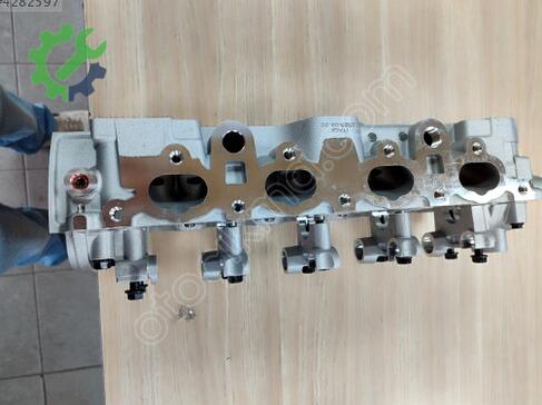 Hyundai Accent Silindir Kapağı 22100-22250 çıkma parça