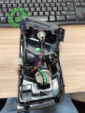 Mazda 323 Sinyal Lambası B455-51-060A çıkma parça