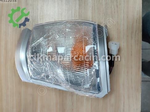 Toyota Hilux Sinyal Lambası 81521-35060 çıkma parça